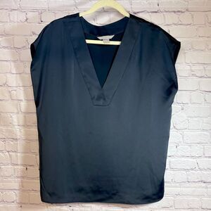 H&M Navy Blue Cap Sleeve Deep V Relaxed Oversized Satin Minimalist Top Size 12